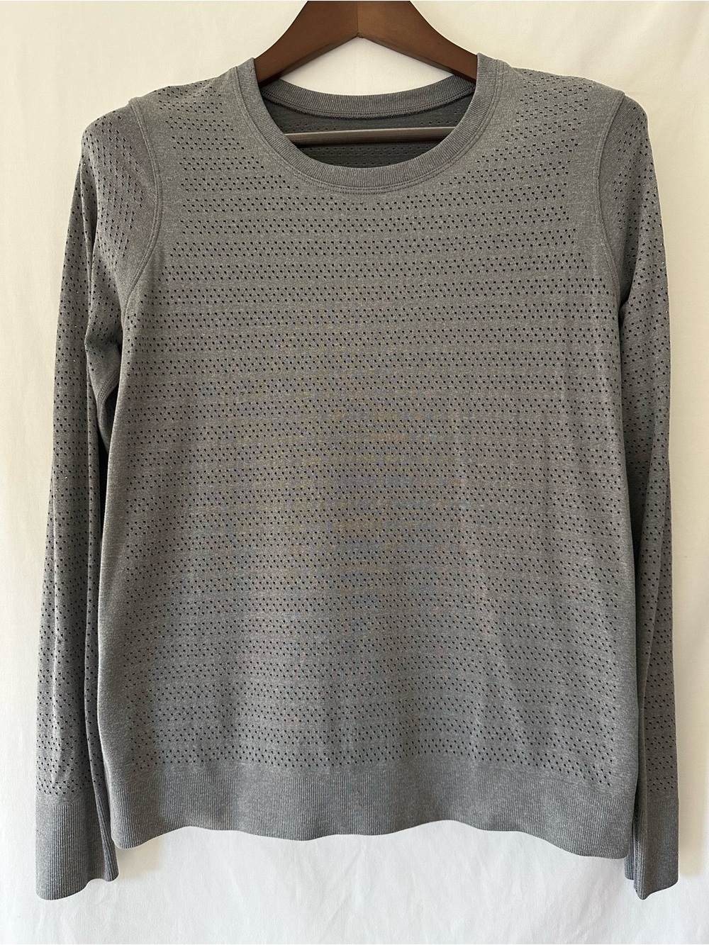 Like New Lululemon Breeze Long Sleeve Size 10